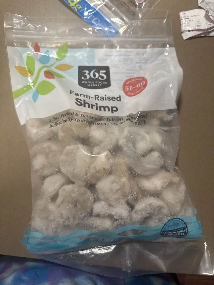 Uncooked Individually quick frozen farm raised shrimp