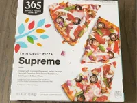 Thin crust pizza supreme