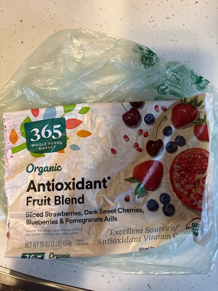 Antioxidant fruit blend
