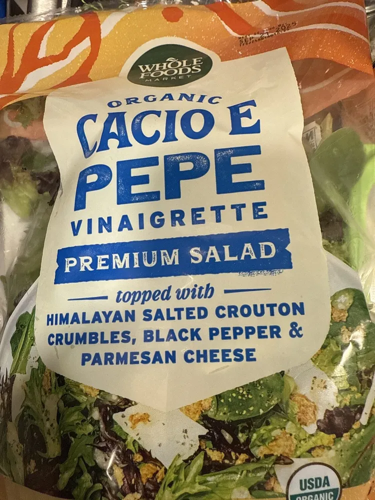 Cacio e Pepe Vinaigrette Premium Salad