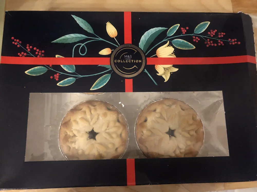 6 Star Mince Pies