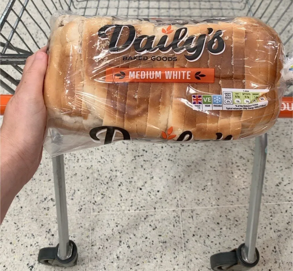 Dailys Medium White Bread