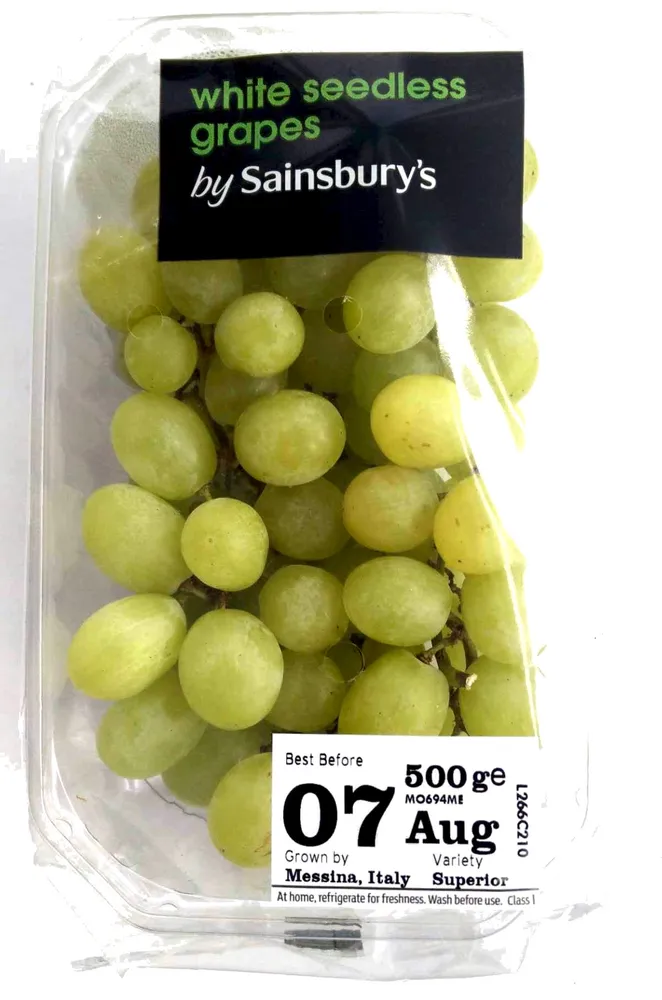 White seedless grapes