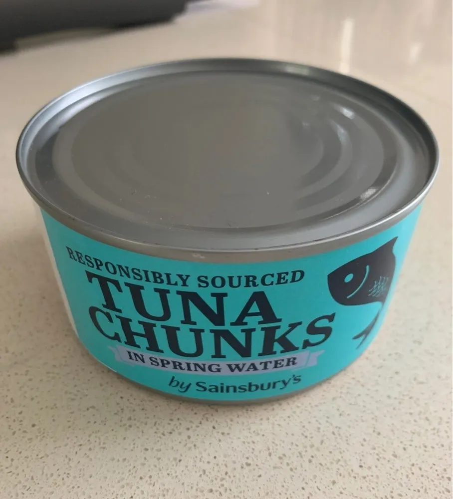 Tuna chunks in spring water