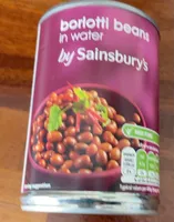 Borlotti beans in water