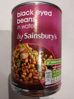Black eyed beans in water