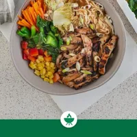 Bol de ramen au poulet grillé