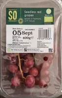 Organic red grapes