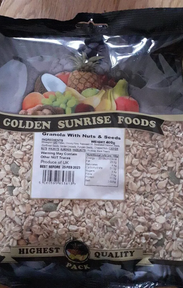 Granola with nuts& seeds