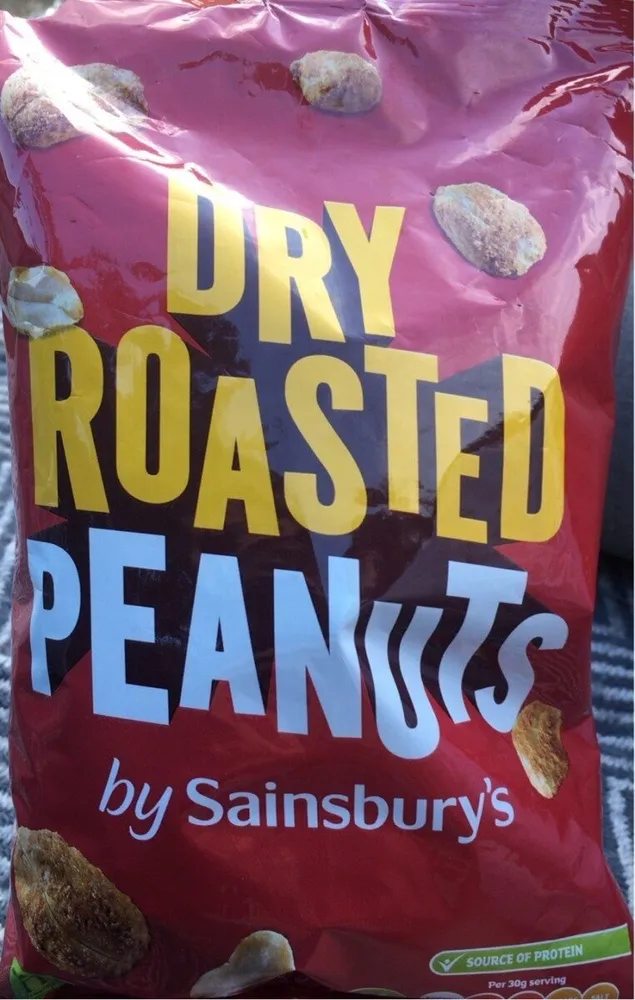 Dry roasted peanuts