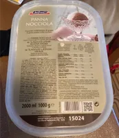 Gelato panna-nocciola