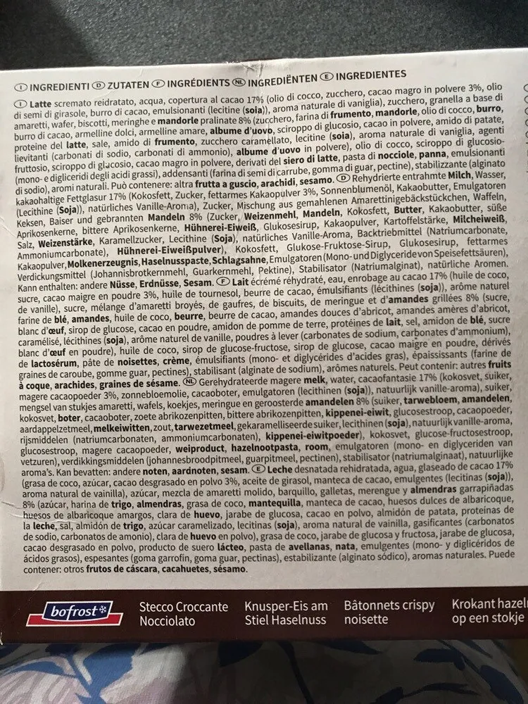 Stecco croccante nocciolato