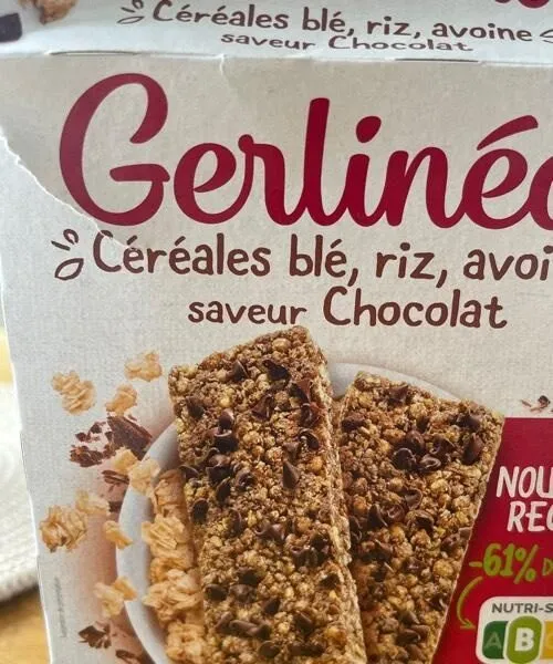 Barre de céréales blé , riz, avoine saveur chocolat
