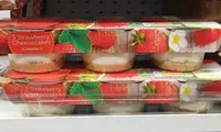 Strawberry cakes
