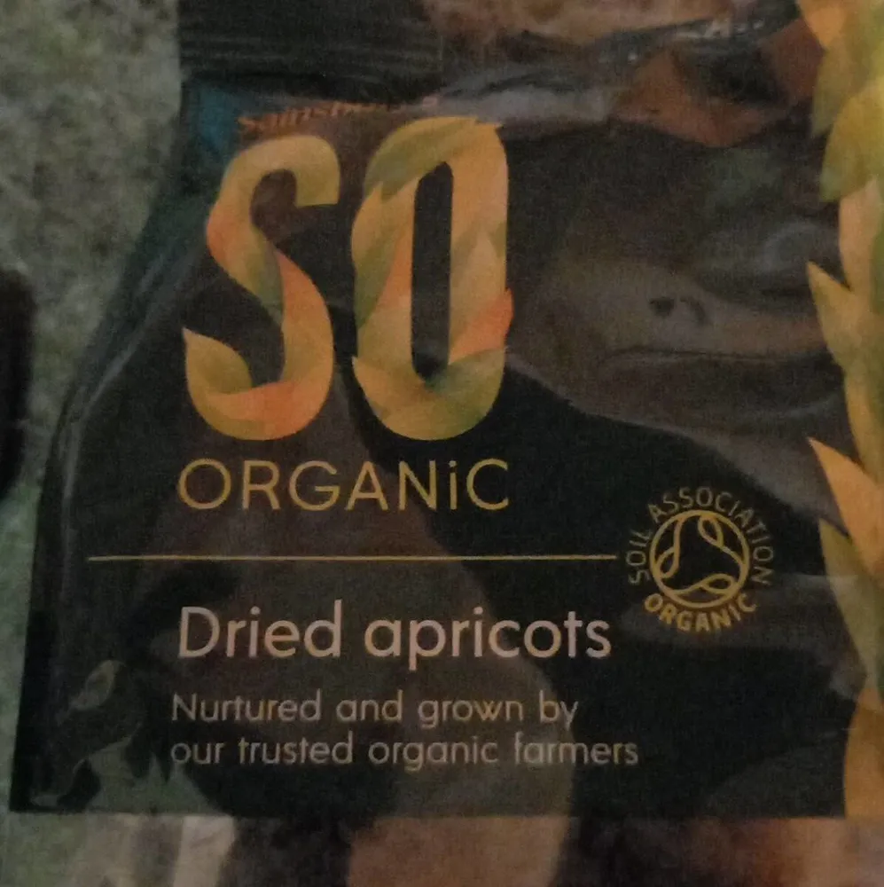 Organic dried apricots