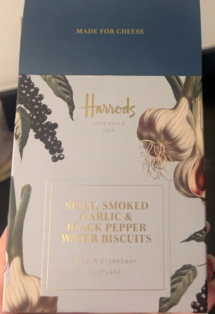 Spelt Smoked Garlic & Black Pepper Water Biscuits