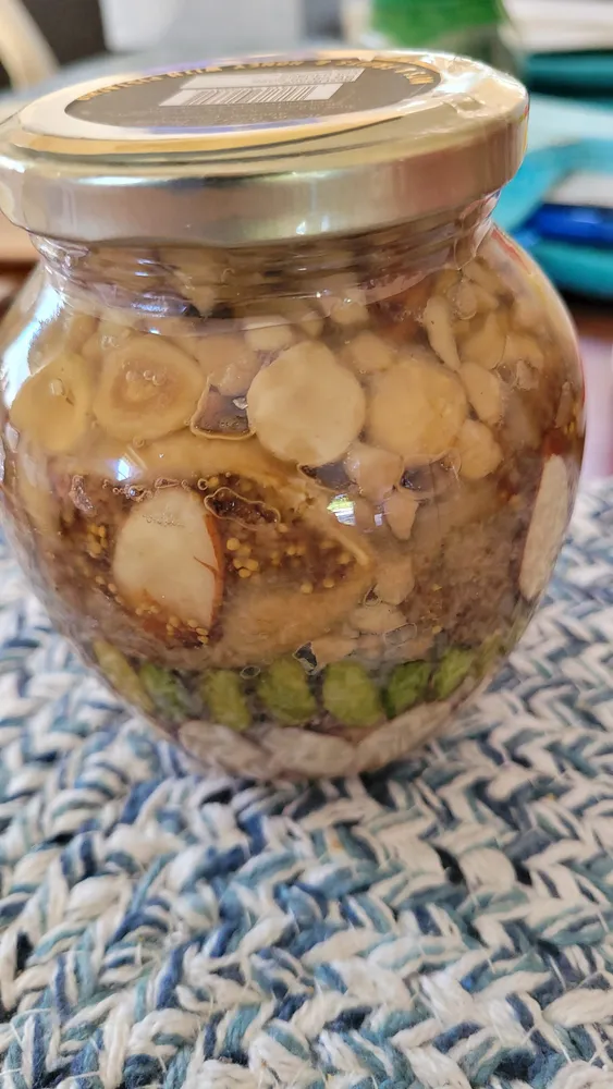 NUTS & FRUIT & HONEY WITH PISTACHIO