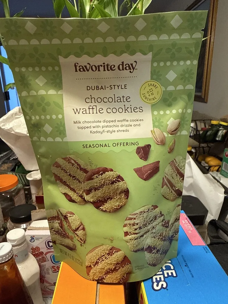 Dubai-style Chocolate Waffle Cookies