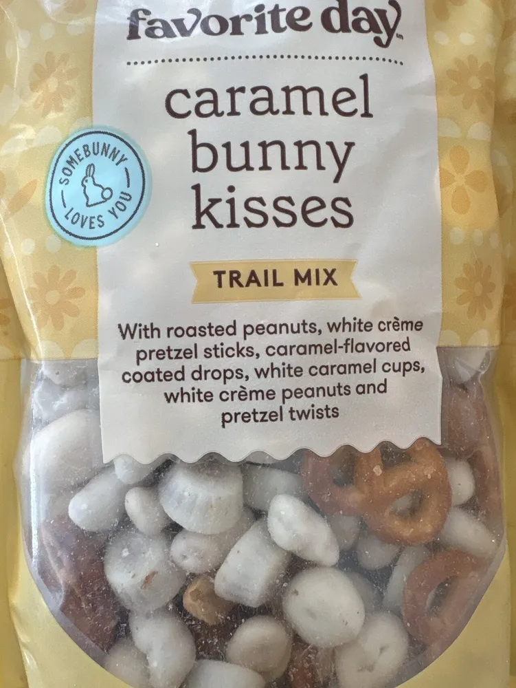 Caramel Bunny Kisses Trail Mix
