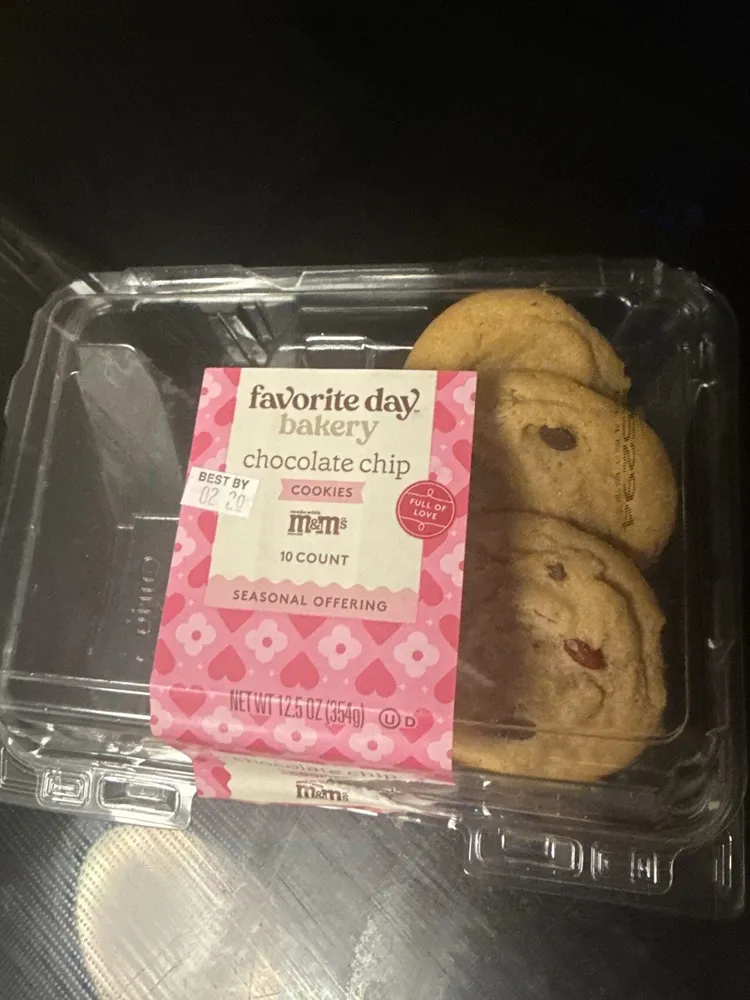 chocolate chip cookies