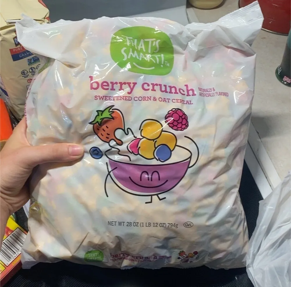 Berry crunch sweetened corn & oat cereal