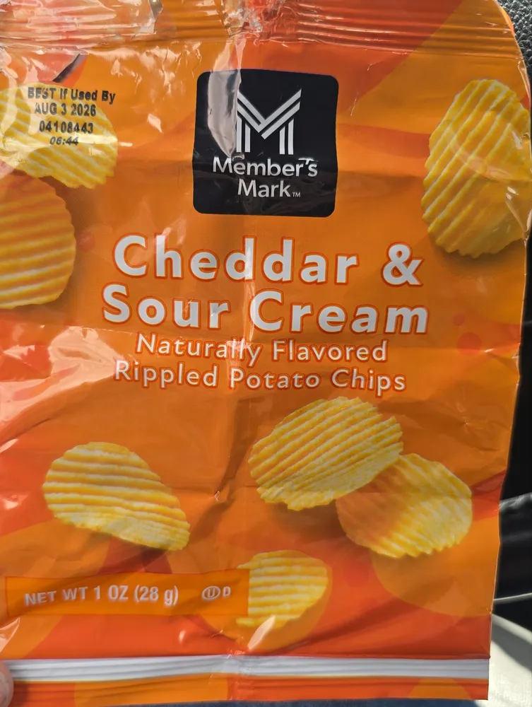 Cheddar & Sour Cream Rippled Potato Chips