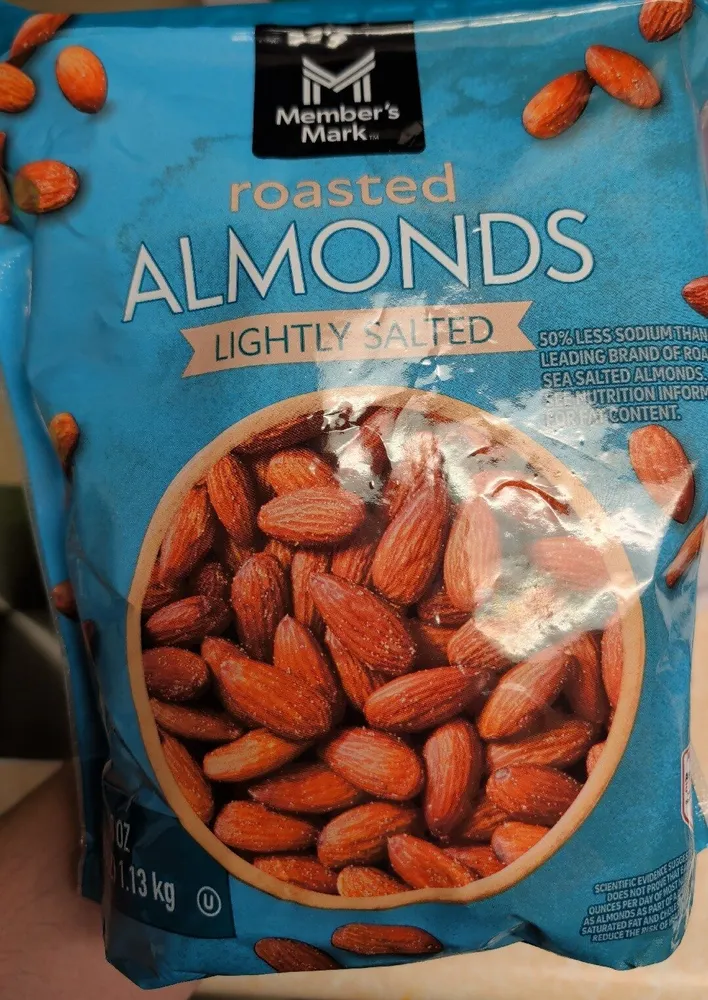 roasted ALMONDS LIGHTLY SALTED