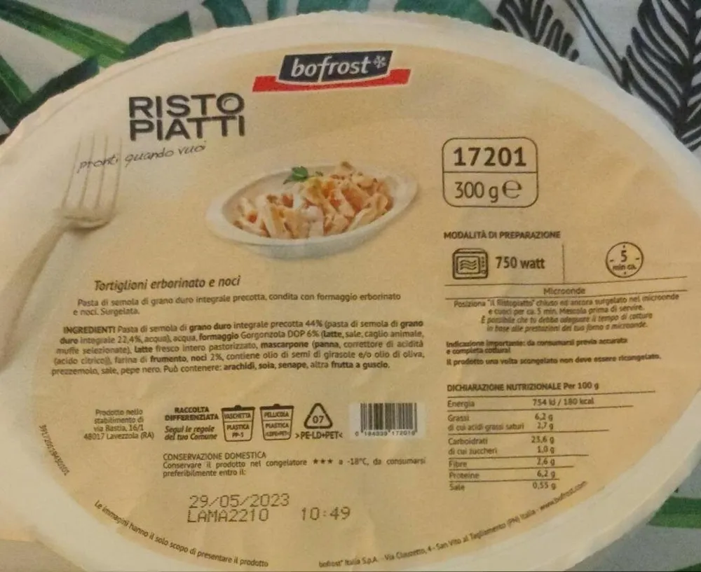 Tortiglioni erborinato e noci