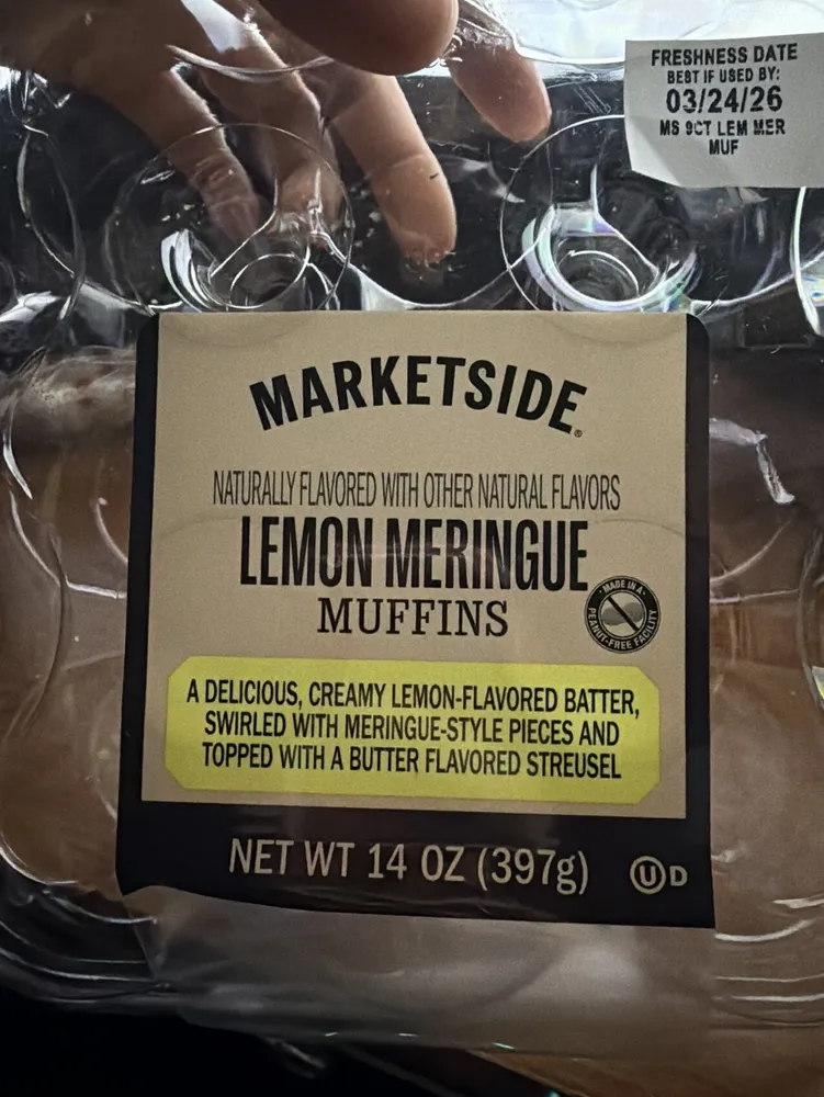 Lemon Meringue Muffins
