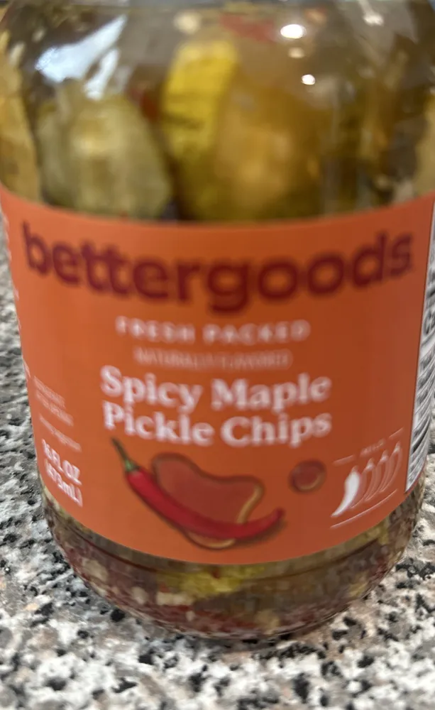 Spicy maple pickle chips