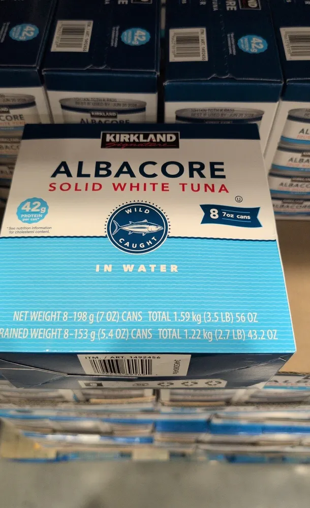 ALBACORE SOLID WHITE TUNA IN WATER