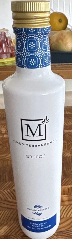 Mediterranean Dish Extra Virgin Olive Oil Private Reserve