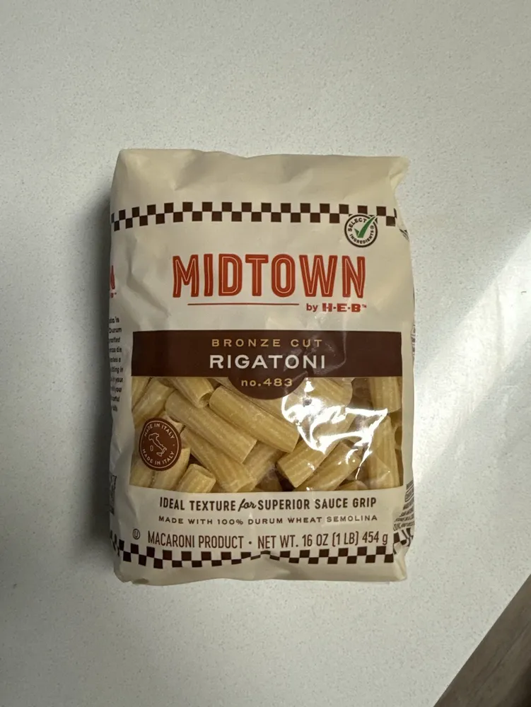 Bronze cut Rigatoni