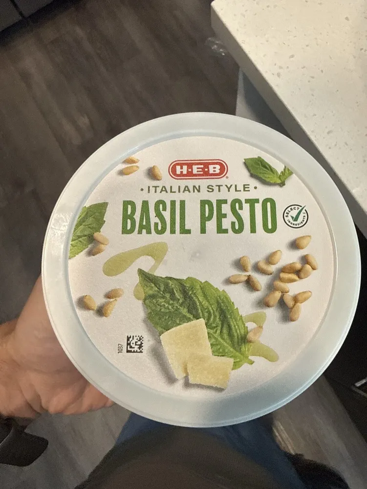 Italian Style Basil Pesto