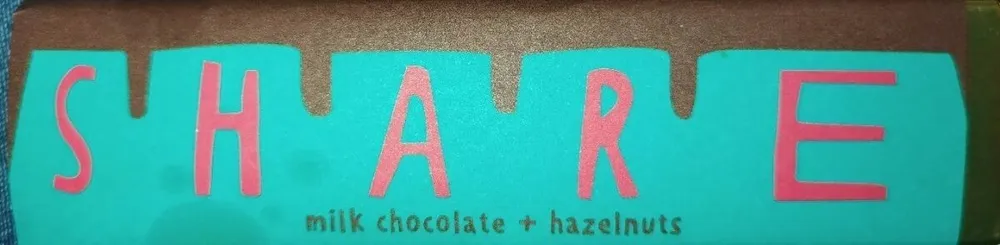 Barra de chocolate con leche con avellanas
