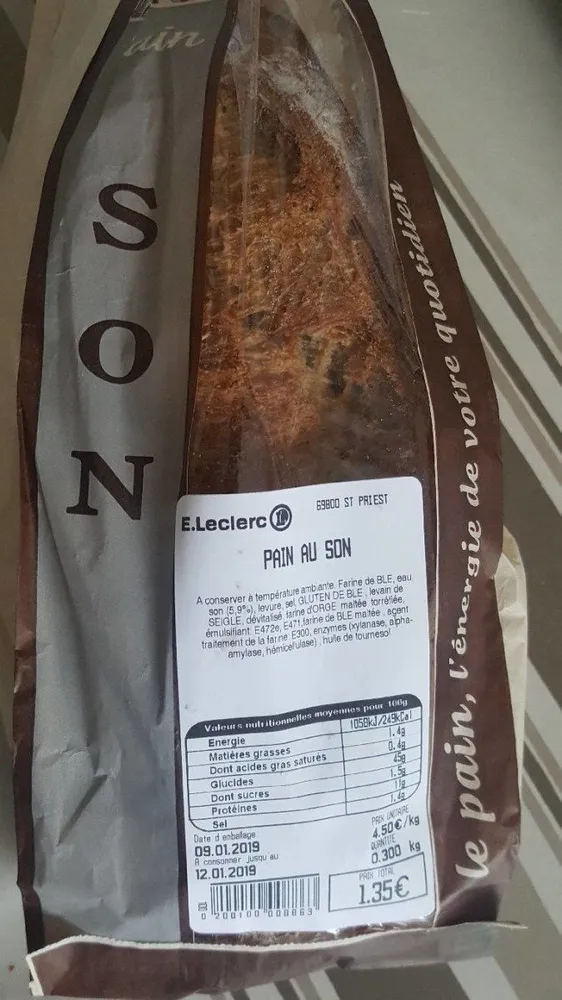 Pain au son