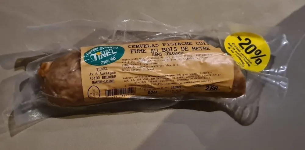 Cervelas Pistache vuit et fumé au bois de hêtre
