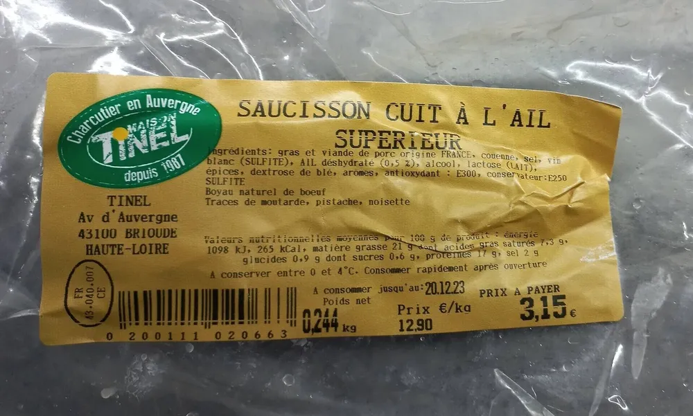 Saucisson cuit à l'ail supérieur