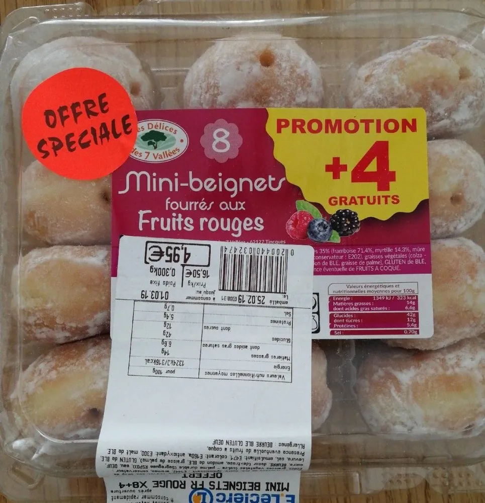 Mini-beignets fourrés aux fruits rouges