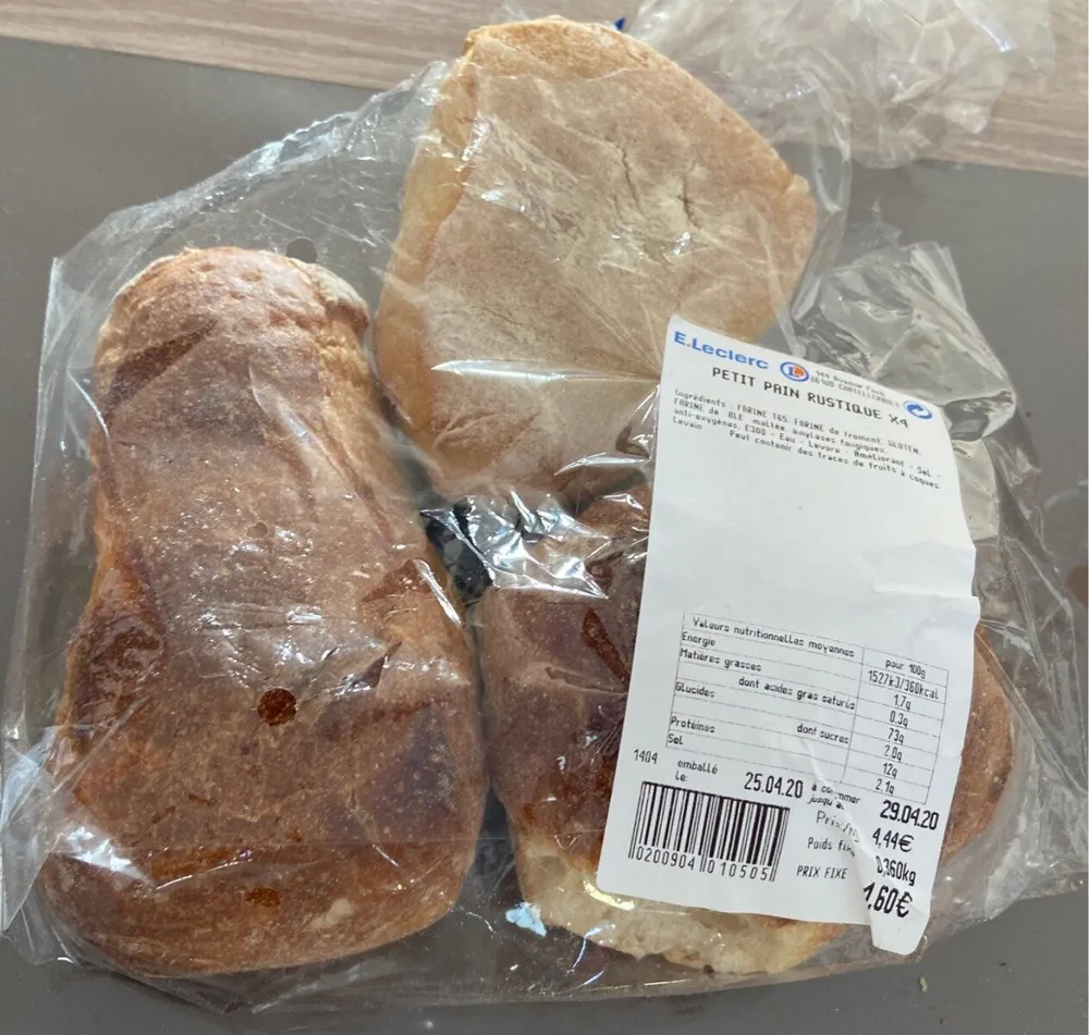 Petit pain rustique