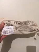 Saucisson sec artisanal à l'ancienne
