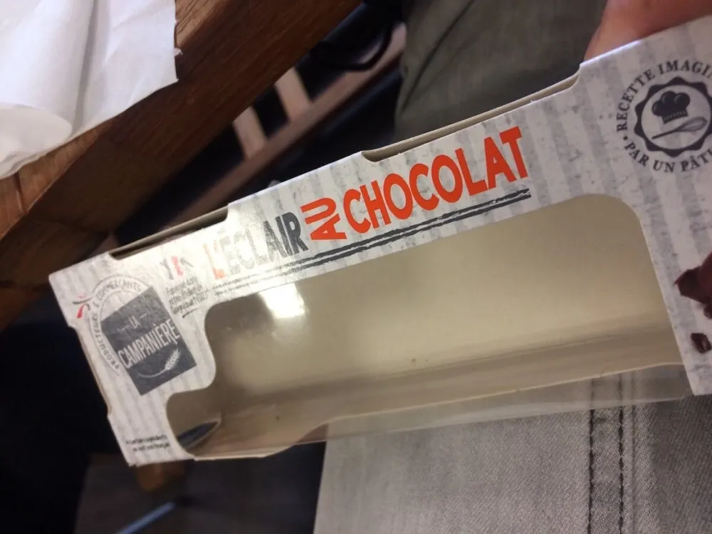 Eclair au chocolat