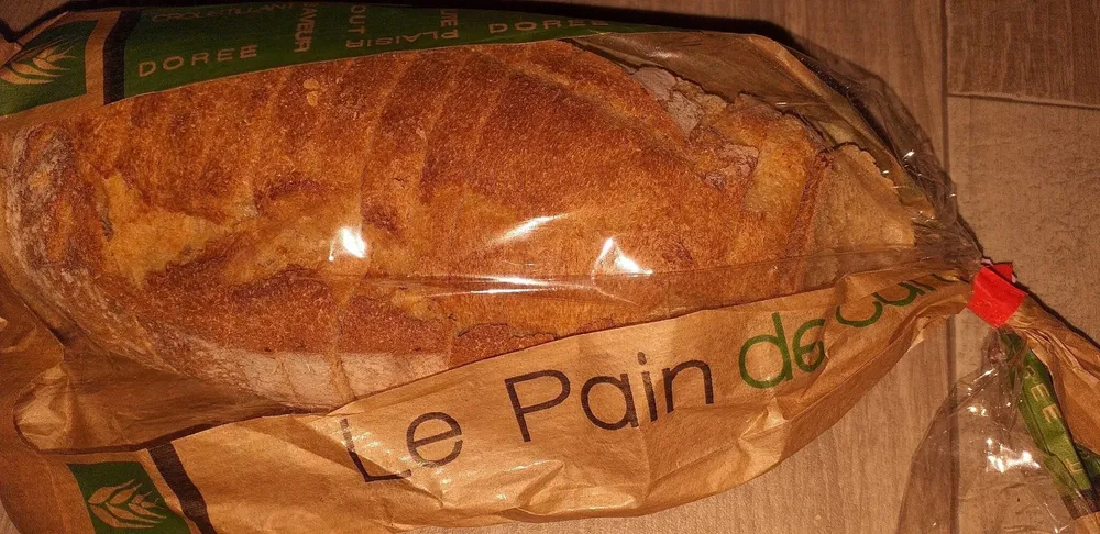 Pain de campagne en tranche