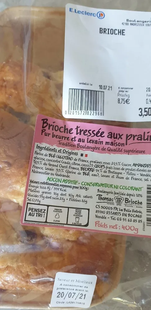Brioche tressée aux pralines