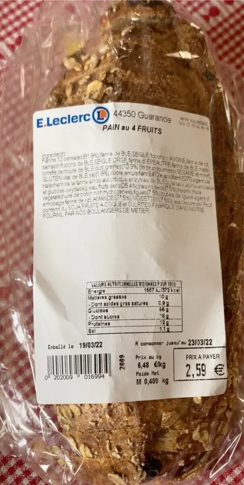Pain au 4 fruits