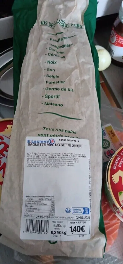 Baguette miel noisettes