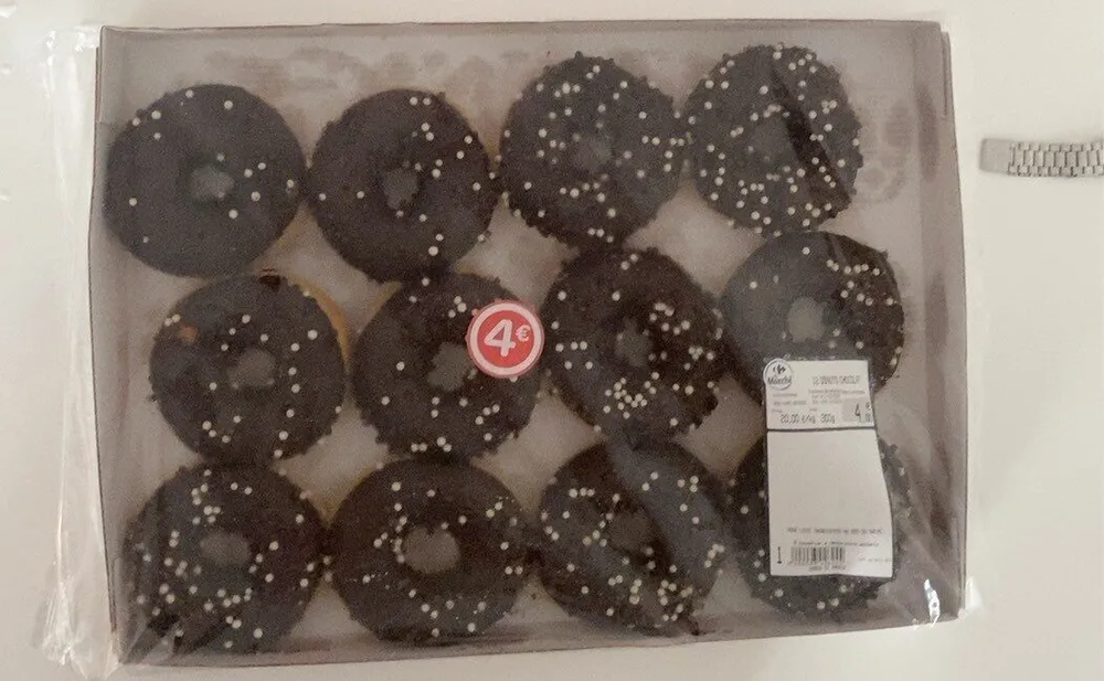 12 donuts chocolat