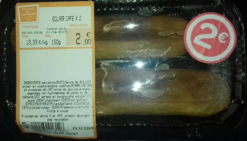 Eclair Café