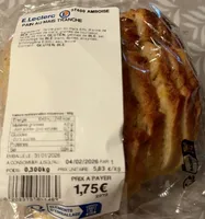 Pain au maïs tranché