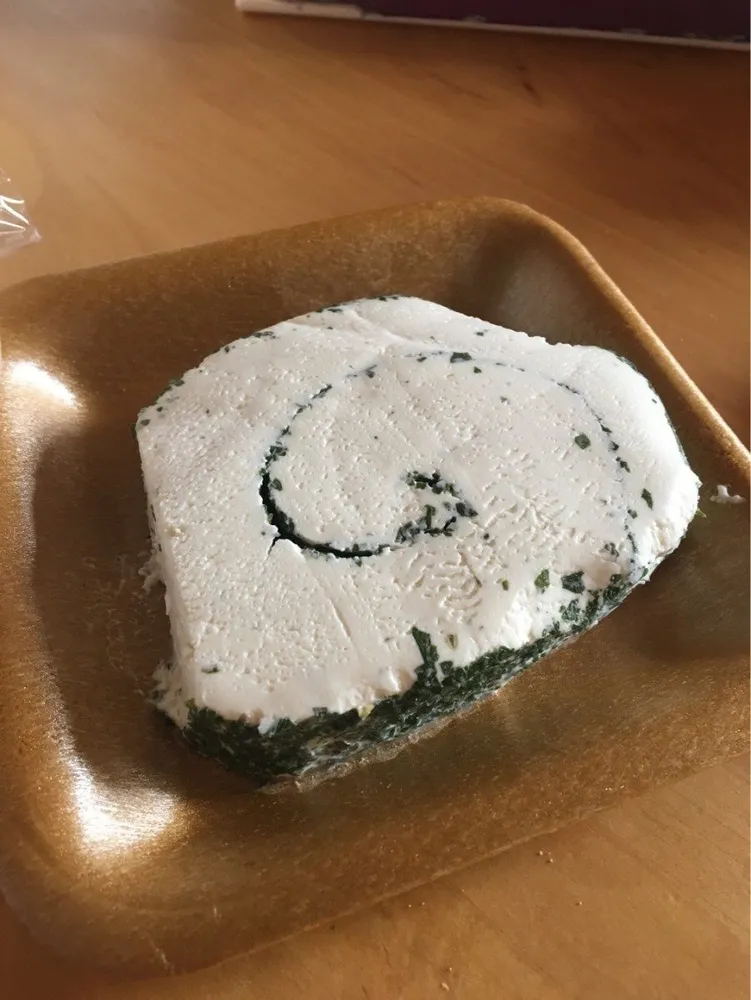Roulé ail et fines herblrs